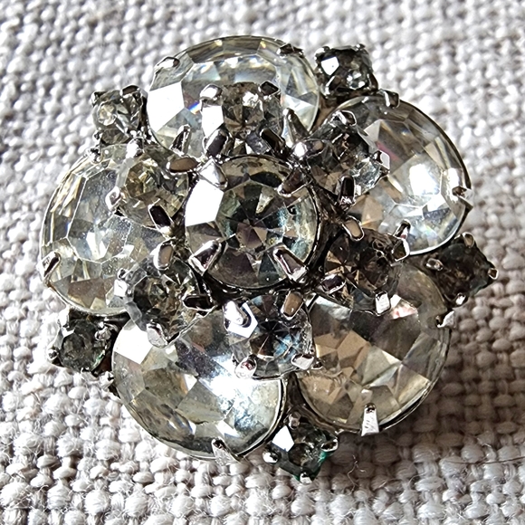 Vintage-Inspired Weiss Silver Gemstone Cluster Earrings - Picture 2 of 6